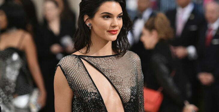Kendall Jenner and the action to super sample world