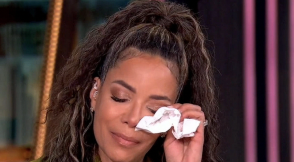 Sunny Hostin breaks down in tears as she publicly shares the infectious
