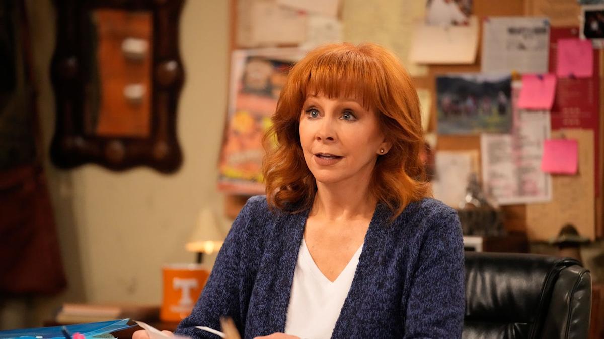 Reba McEntire shares the item she "always carries" with her every time